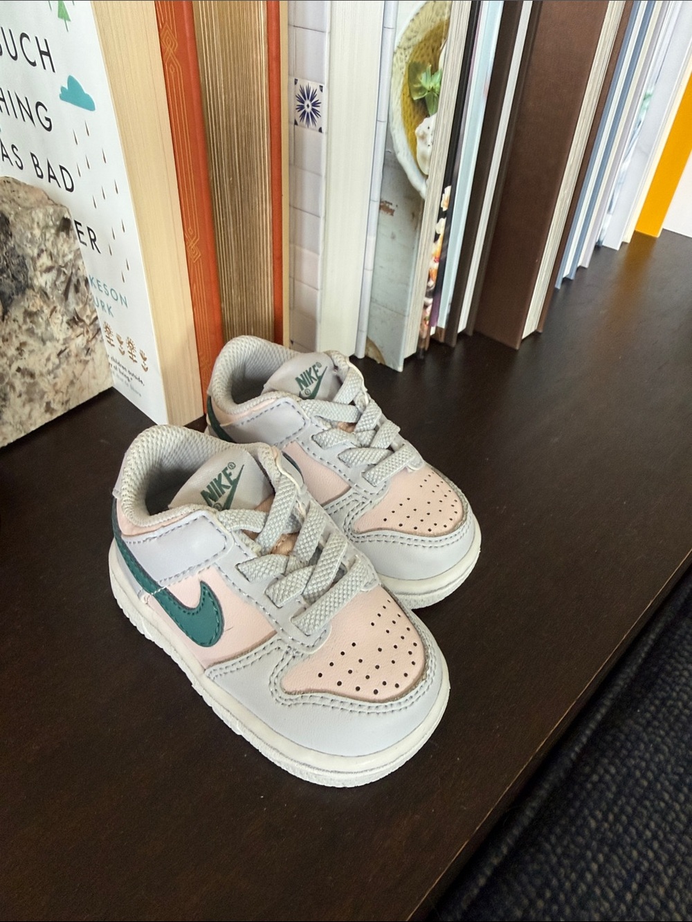Nike Kids Low-Top Sneakers in Pink and Teal Accent